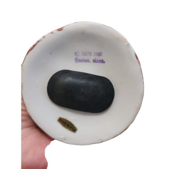 VTG 1979 Bisque Porcelain Chadwick Miller (CMI) Christmas Dickens Boy Bank - Picture 5 of 5